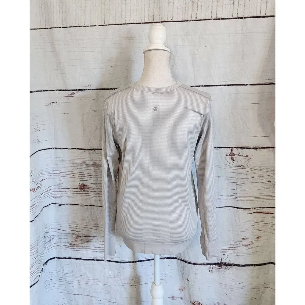 Lululemon Swiftly‎ Relaxed Long Sleeve Hip Length Size 6